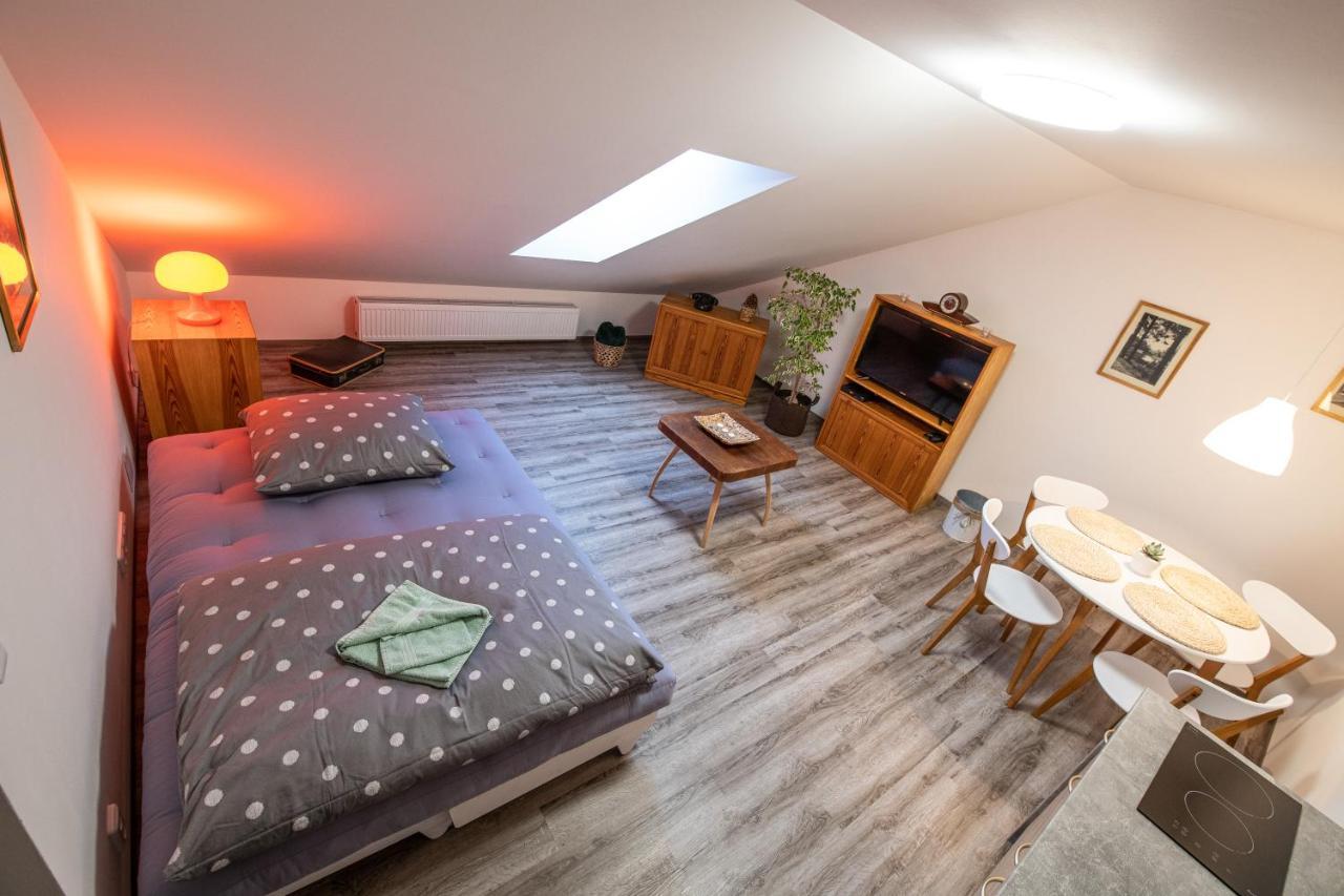 Apartman U Krizku 이흘라바 외부 사진